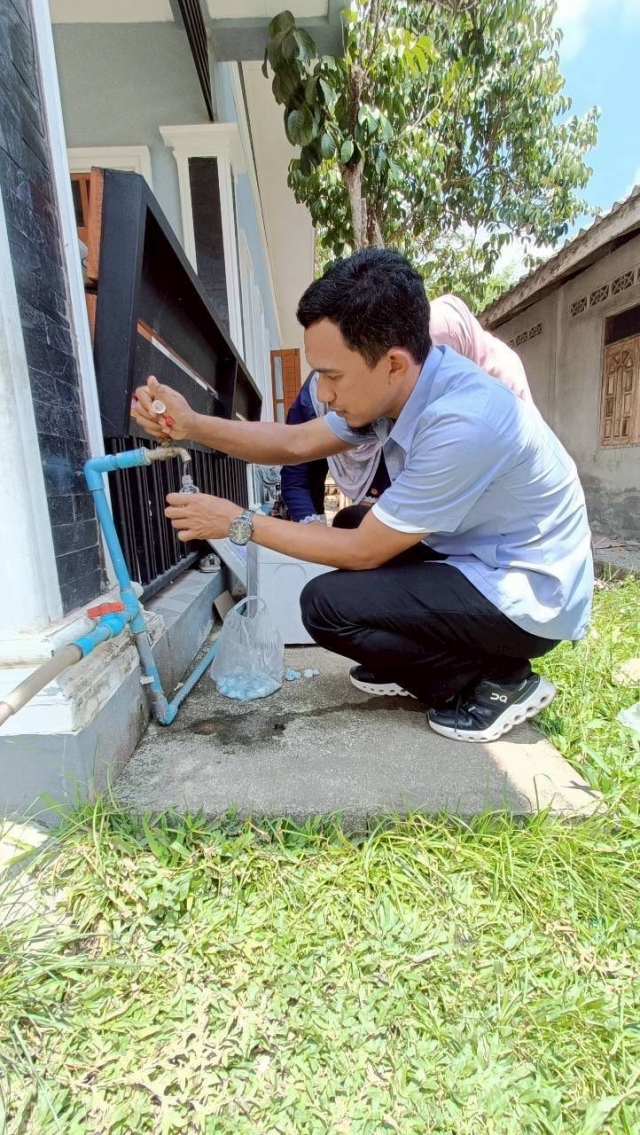 ลงพื้นที่ตรวจสอบคุณภาพน้ำโดยการสุ่มเก็บตัวอย่าง