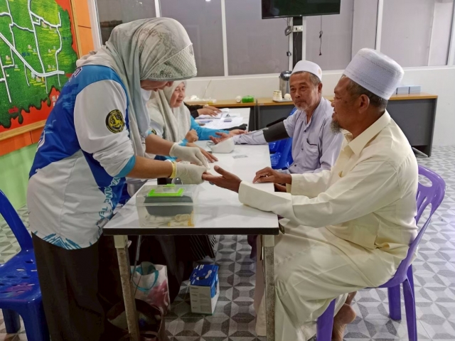 โครงการ “สูงวัยอย่างมีคุณค่า สู่วัยชราอย่างมีความสุข” (โรงเรียนผู้สูงอายุ)