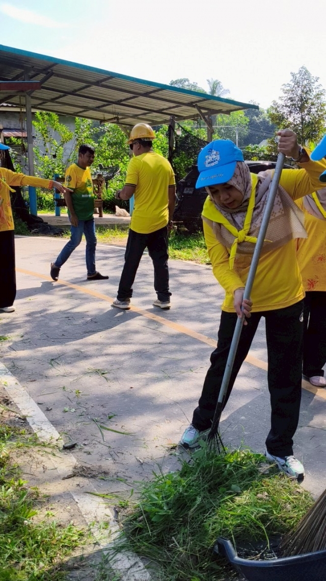 โครงการจัดระเบียบท้องถิ่น 1 อทป. 1 ถนนสวย ปลอดภัย