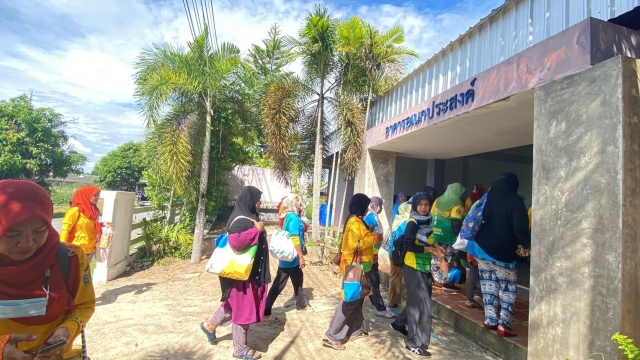 โครงการส่งเสิมอาชีพให้กับกลุ่มสตรี แม่บ้าน และประชาชนทั่วไป ประจำปี 2567  ณ.ฟาร์มตัวอย่าง