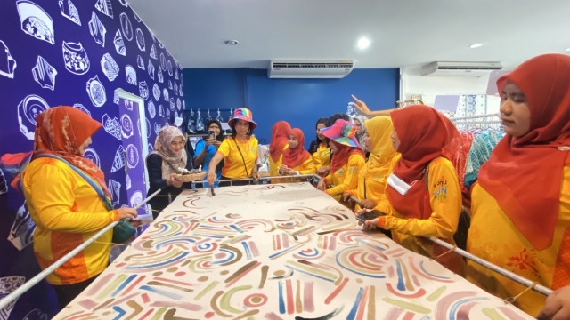 โครงการส่งเสิมอาชีพให้กับกลุ่มสตรี แม่บ้าน และประชาชนทั่วไป ประจำปี 2567  ณ.ฟาร์มตัวอย่าง