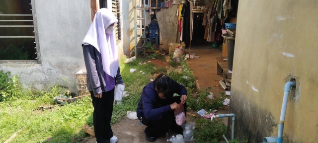 ลงพื้นที่ตรวจสอบคุณภาพน้ำโดยการสุ่มเก็บตัวอย่าง