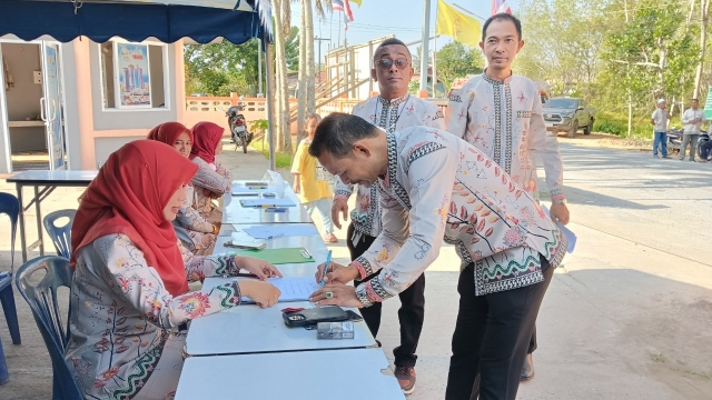 โครงการพัฒนาคุณภาพชีวิตผู้สูงอายุและผู้พิการ
