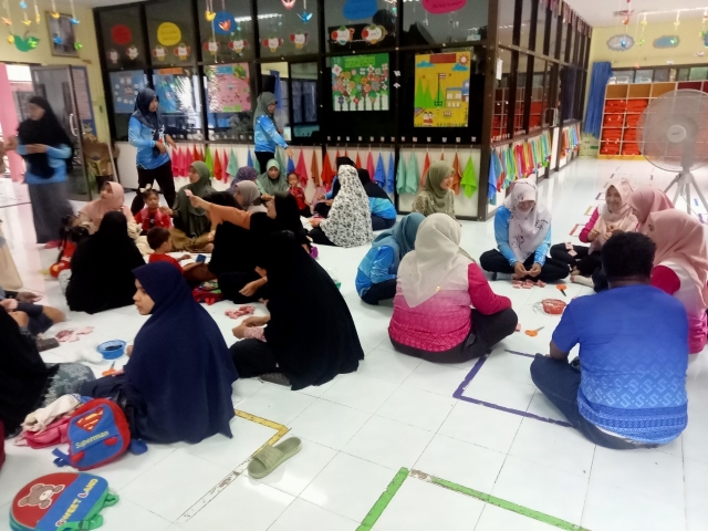 โครงการอบรมส่งเสริมการทำพวงกุญแจจากเศษผ้า ประจำปี 2566