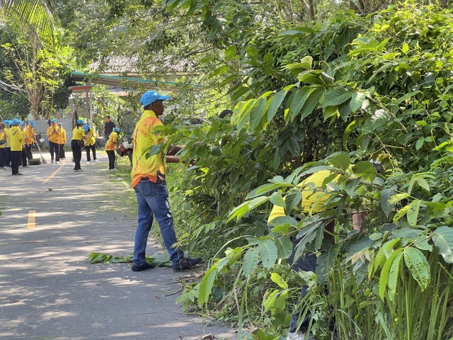 โครงการจัดระเบียบท้องถิ่น 1 อทป. 1 ถนนสวย ปลอดภัย