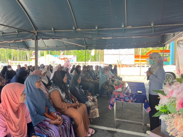 โครงการอบรมให้ความรู้เสริมสร้างสัมพันธ์ที่ดีระหว่างสมาชิกในครอบครัว ประจำปี 2568